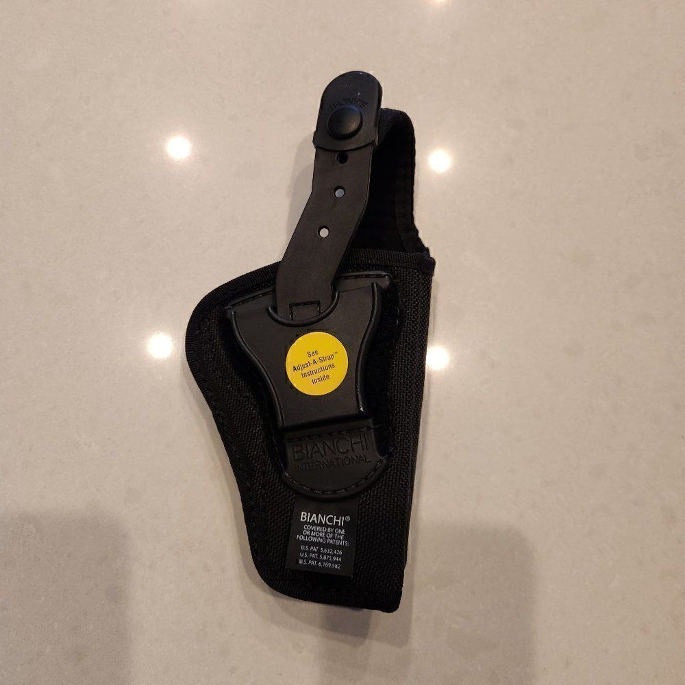 Bianchi AcuMold holster. NWT.  Left hand draw.